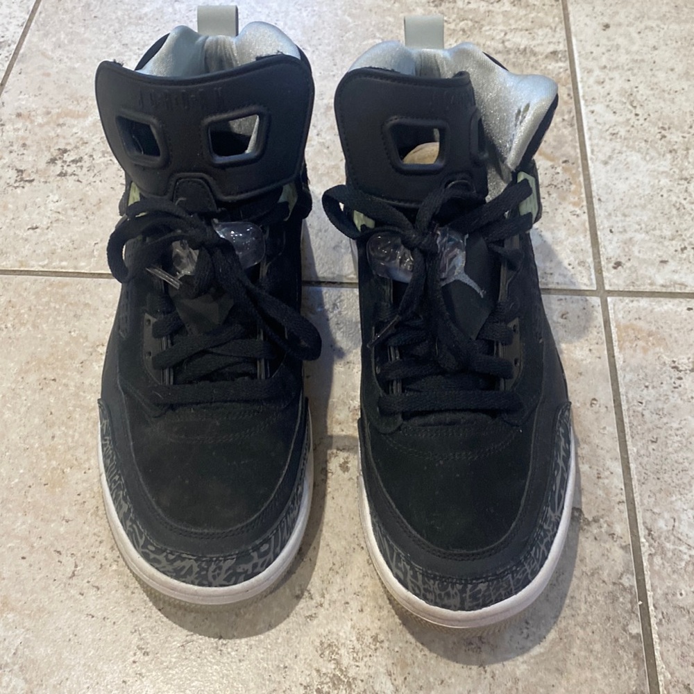 Jordan Spizike- mens 10.5 black/cool gray mist white